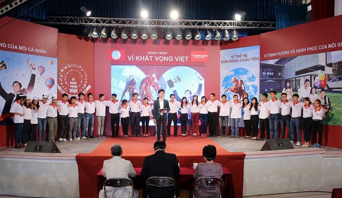 6 đội thi tham gia cuộc thi Sáng Tạo Tương Lai khu vực miền Bắc của Hành Trình Vì Khát Vọng Việt.